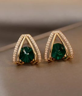 Aretes elegantes de piedra color esmeralda